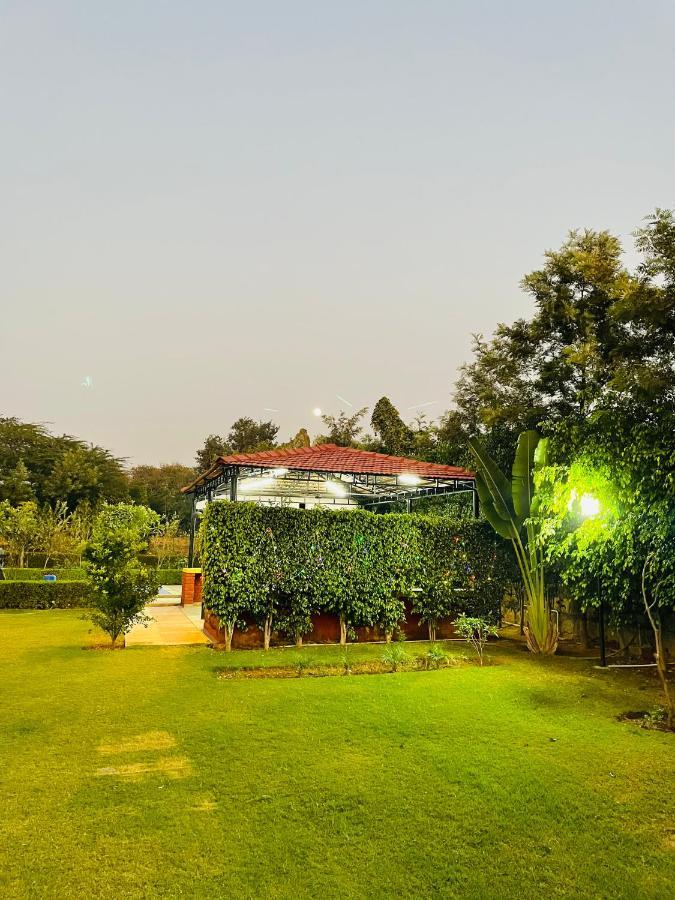 Anantam Aravali Villa Gurgaon Exterior photo